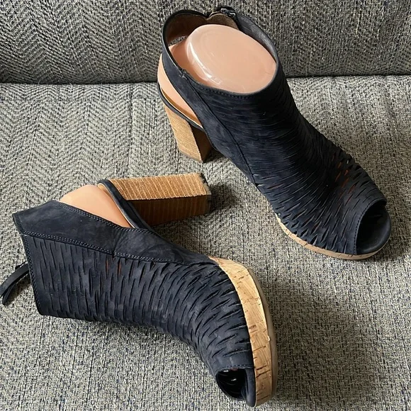 Paul Green Costa Blue Perforated Nubuck Leather Platform Sandals Booties Size: 9 - Picture 7 of 16